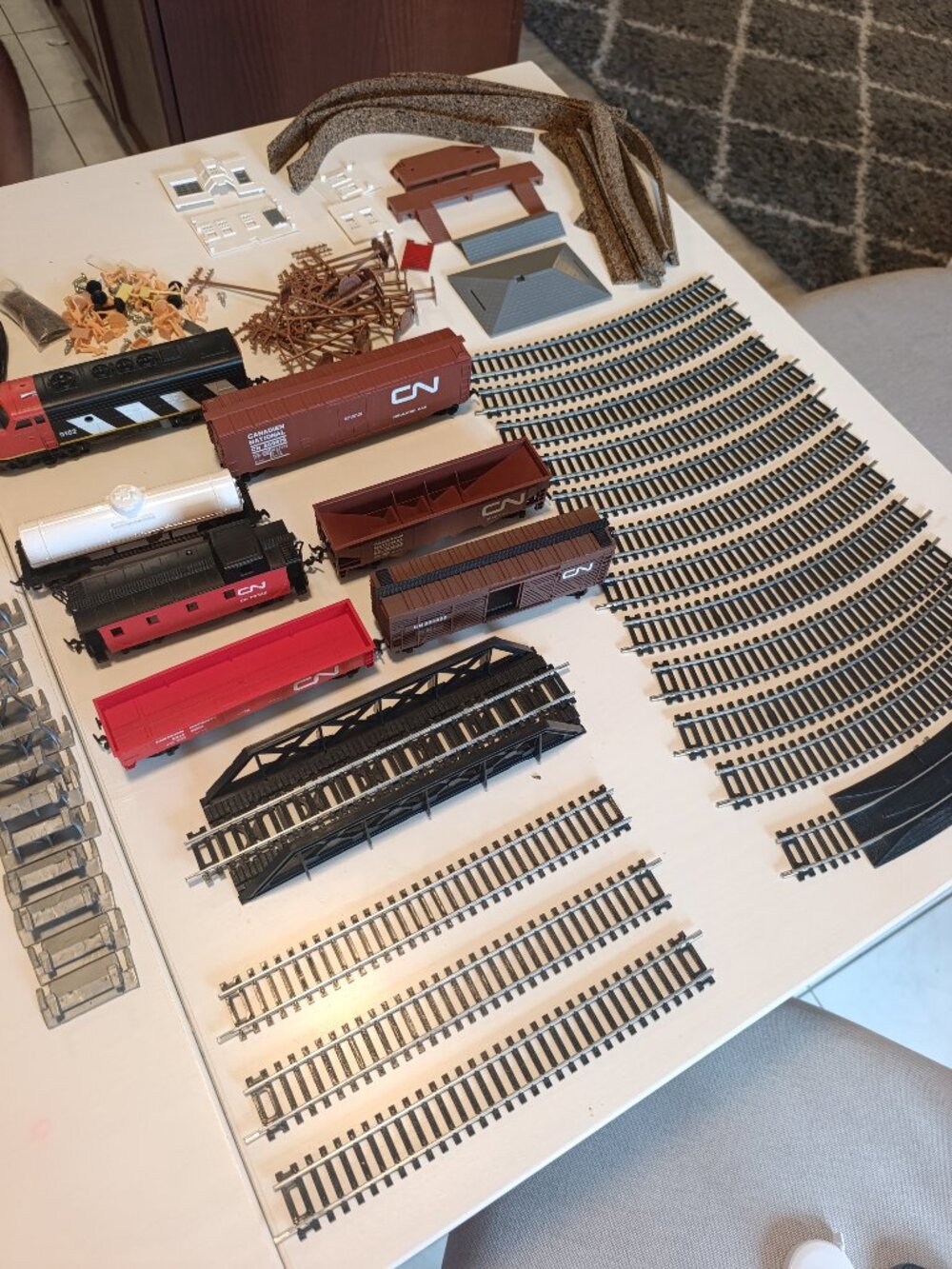 Vintage model train pieces from Bachmann